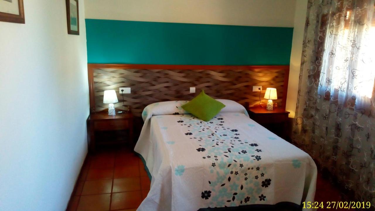 Hostal De La Villa Molinos Exterior photo